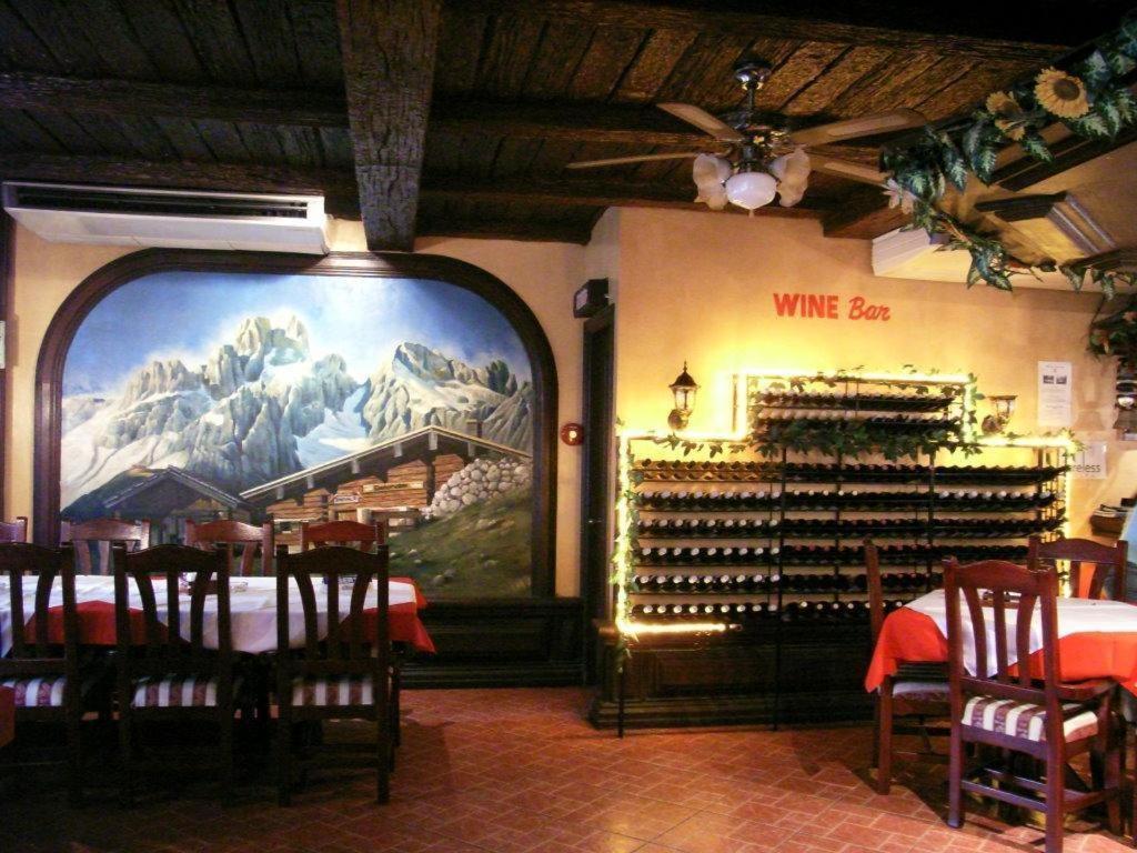Swiss Chalet Анхелес Екстериор снимка