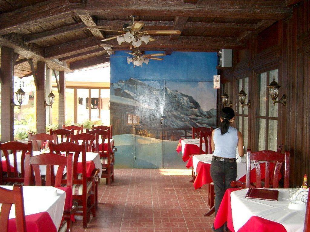 Swiss Chalet Анхелес Екстериор снимка